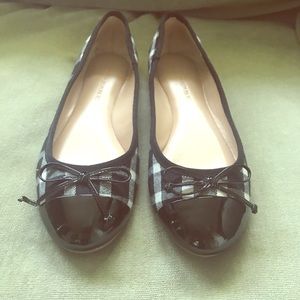 Banana Republic Flats